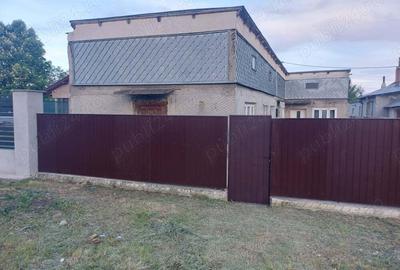 Casă cu 3 camere în Vulturu - 2