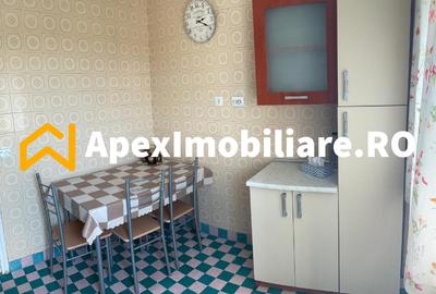 Apartament cu 3 camere semidecomandat, mobilat în Tineretului - 9