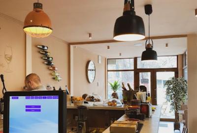 Spatiu Comercial - Amenajat Bistro & Cafenea - 100mp. Stefan cel Mare (Langa Ambasada Turciei)