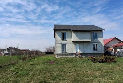 Casă cu 4 camere cu Teren 1113 Mp în Central - 6