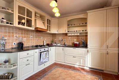 Apartament cu 3 camere decomandat în Nufărul - 5