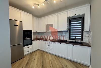 Duplex cu 5 camere cu Canalizare în Dumbrăvița