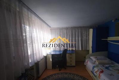 APARTAMENT 4 CAMERE - 2