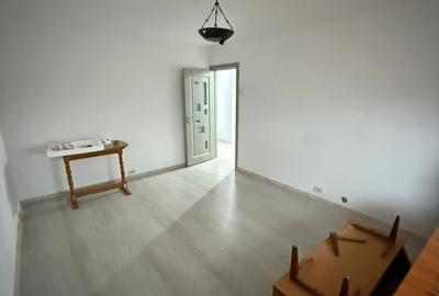 2 DECOMANDATE renovat, etajul 2, centrala, termopan,52mu,  Pompieri - 2