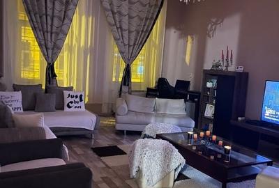 Casa cu curte comuna și intrare separată - 4