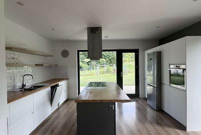 Casă cu 6 camere cu Teren 1000 Mp în Bârnova - 4