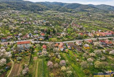 Casă cu Garaj în Viperești - 3