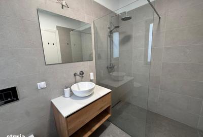 Casă cu 5 camere cu Teren 33 Mp în Central - 17