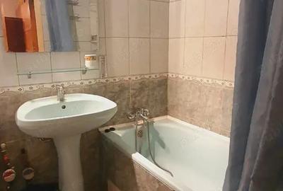 Apartament decomandat, mobilat în Valea Ialomiței