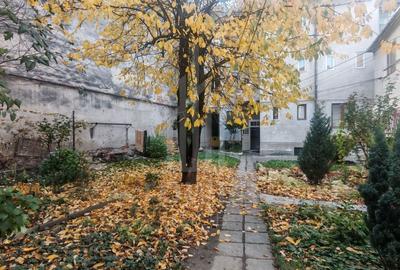 De închiriat apartament 3 camere  etajul 1 zonă ultracentrală. - 9