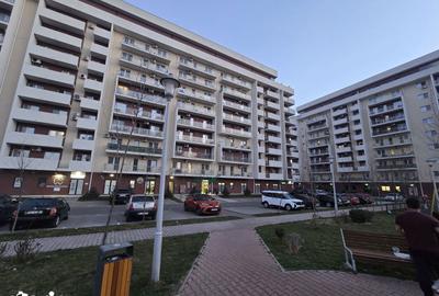 Apartament cu 2 camere în Apărătorii Patriei