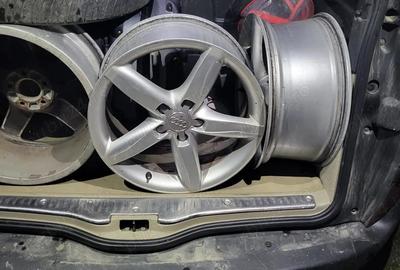 Garsonieră decomandată în Central - 4