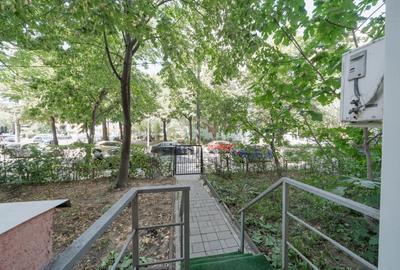 Spatiu comercial/rezidential*Centrala proprie*Parter*Acces stradal*Bloc 1981 - 15