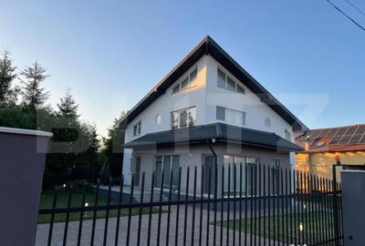 Casă cu 5 camere cu Teren 450 Mp în Sângeorgiu de Mureș
