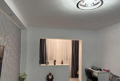 Garsonieră decomandată în Vitan