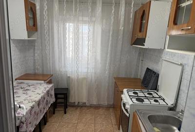 Apartament cu 3 camere semidecomandat în Central - 3