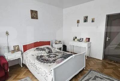 CASA CU VEDERE CATRE CASTELUL CORVINILOR EXCLUSIVITATE BLITZ COMISION 0% - 13