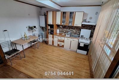 Casă cu 5 camere cu Teren 540 Mp în Km 5 - 19