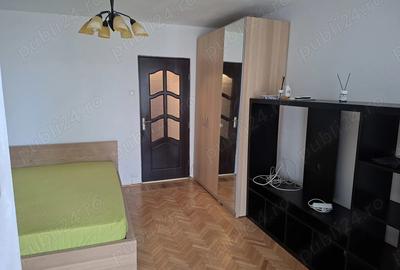 Direct proprietar Garsoniera Titan - 3