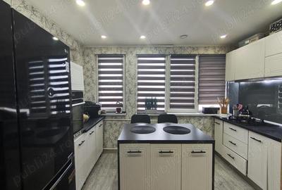 Apartament cu 3 camere decomandat în Titan - 5