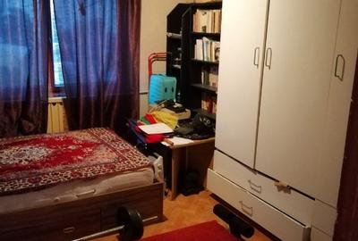 Apartament cu 4 camere decomandat în Decebal - 9