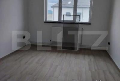 Casă cu 7 camere cu Teren 1388 Mp în Central - 17