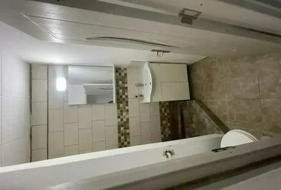 Vand sau inchiriez pe perioada lunga garsoniera . - 2