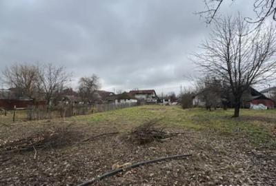 Teren de 1500 mp, în Hotvon