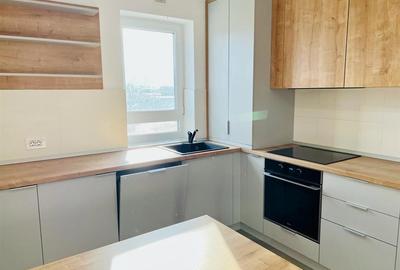 Apartament cu 2 camere decomandat în Tractorul - 14