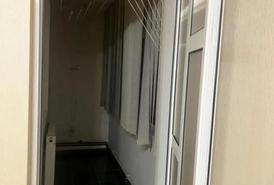 Apartament cu 3 camere decomandat în Siret - 3