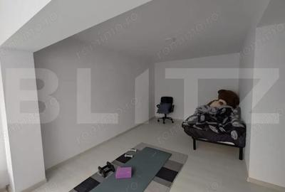 Casă cu Teren 784 Mp în Central - 2