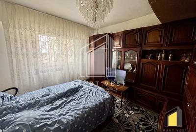 Apartament 4 camere de vanzare | 89 mp utili | Zona Micro 16 Careiului - 13