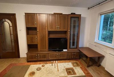 Inchiriez apartament - 2