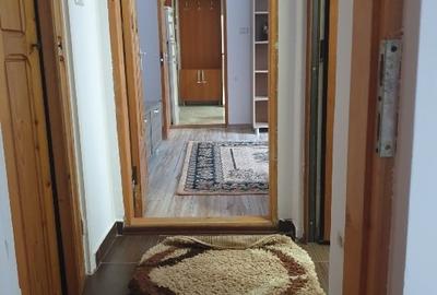 Închiriez apartament 2 camere - 2