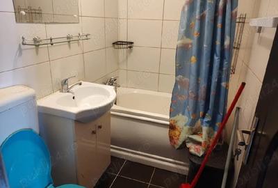 Garsonieră decomandată în Poarta 6 - 1