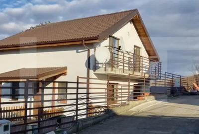 Casă cu 4 camere cu Teren 356 Mp în Central - 4