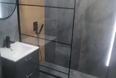 Garsonieră decomandată în Central