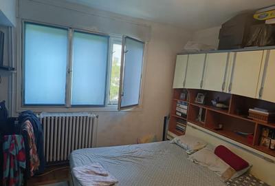 APARTAMENT 3 CAMERE, SEMIDECOMANDAT, PODU ROS, BLOC FARA RIS - 4