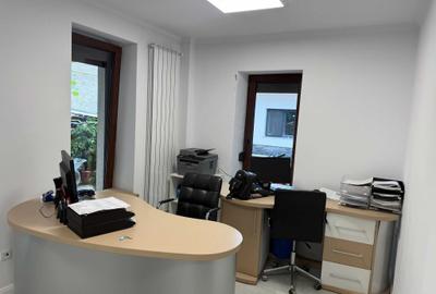 Casă cu 4 camere în Ultracentral