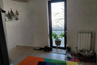 Casă cu 3 camere cu Teren 179 Mp în Central - 8