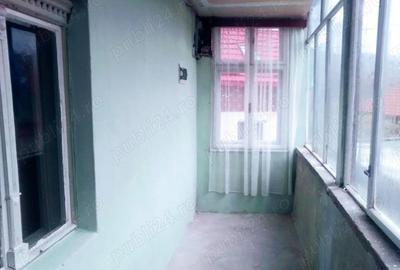 Casă cu 4 camere cu Teren 417 Mp în Schei - 2