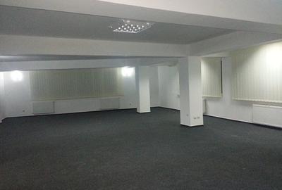 Casă cu 30 camere cu Canalizare în 13 Septembrie - 10