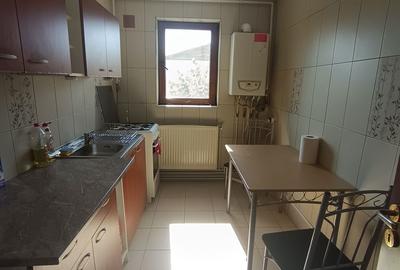 Apartament cu 3 camere decomandat în Central - 3