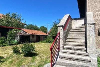 Casă cu 2 camere cu Teren 300 Mp în Petros - 6