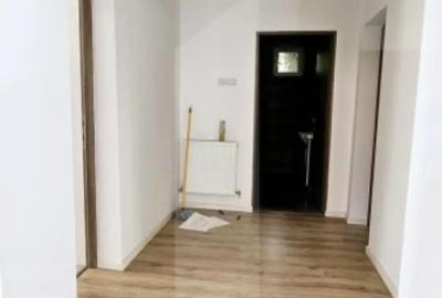 Casă cu 7 camere cu Teren 590 Mp în Semicentral - 4