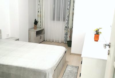 Apartament cu 2 camere semidecomandat în Micro 17 - 3
