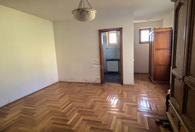 Vila/Pensiune 620mp  , teren generos 3862mp , priveliste de top , neopturata - 10