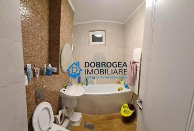 Apartament 3 camere, decomandat, zona ultracentrala Apartament 3 camere, decomandat, zona ultracentrala - 5