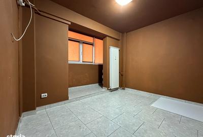 Spațiu comercial, de 55 mp, în Central
