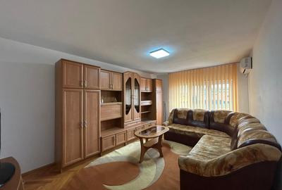Apartament cu 2 camere decomandat, mobilat în Cetate
